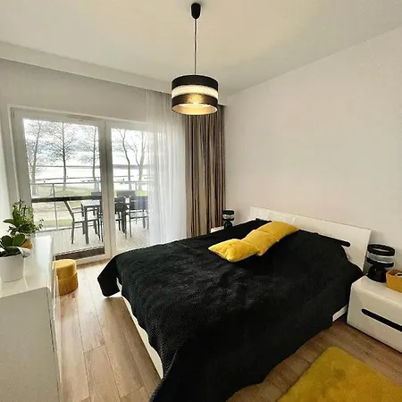 Apartament Bajeczny Z Widokiem Na Jezioro W Nautica Resort Gizycko Exterior photo